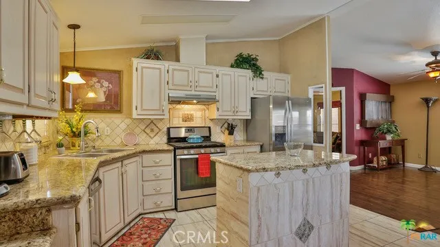 Kitchen!