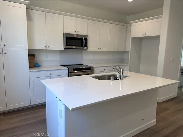 256 Memphis Belle Way, San Luis Obispo, California 93401