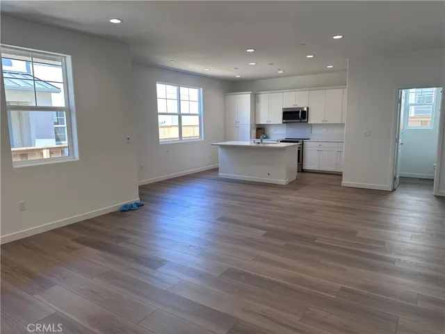 256 Memphis Belle Way, San Luis Obispo, California 93401