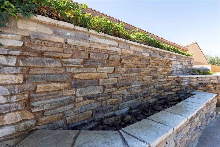 Wall Fountain