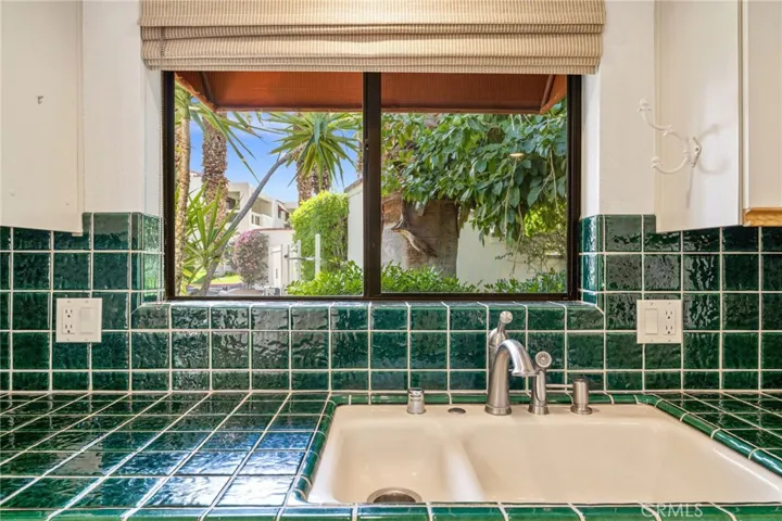 255 E Avenida Granada 211, Palm Springs, California 92264