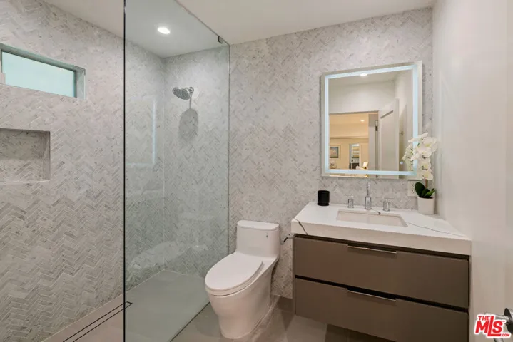 602 N Whittier Drive, Beverly Hills, California 90210
