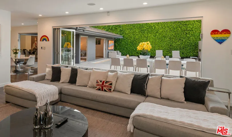 602 N Whittier Drive, Beverly Hills, California 90210