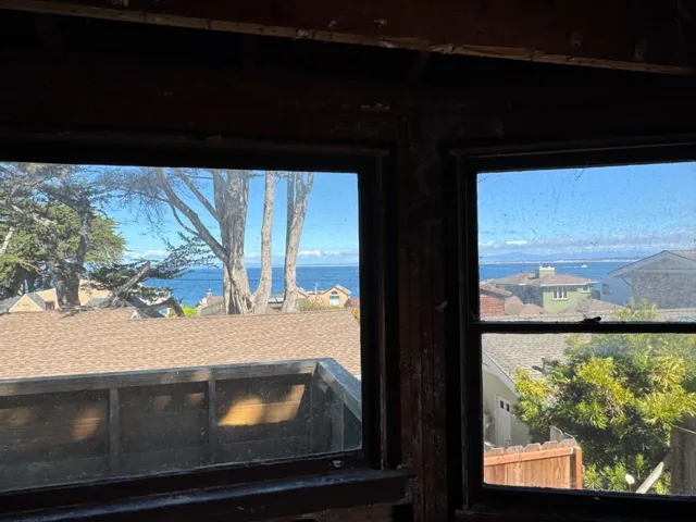 1046 Balboa Avenue, Pacific Grove, California 93950