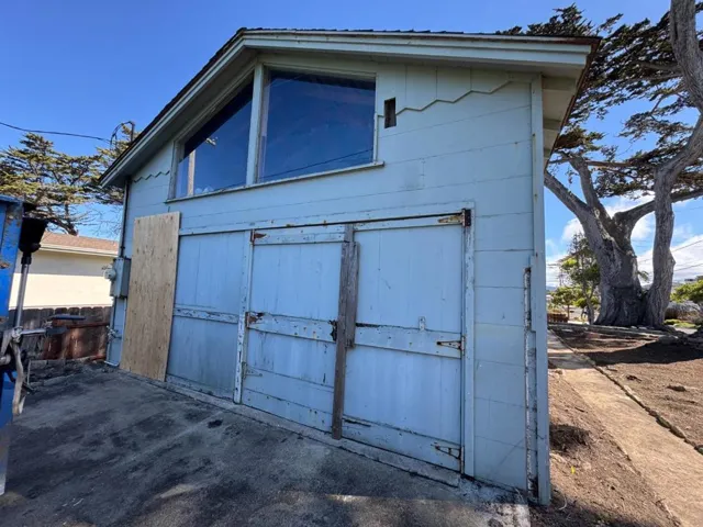 1046 Balboa Avenue, Pacific Grove, California 93950
