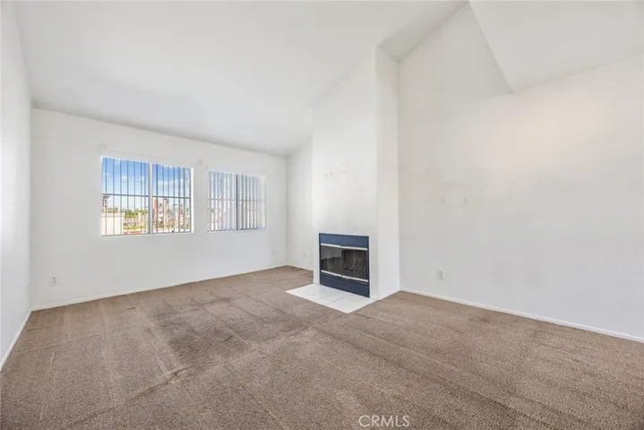15000 Downey Avenue 355, Paramount, California 90723