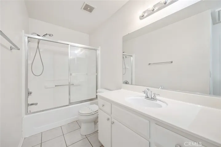 15000 Downey Avenue 355, Paramount, California 90723