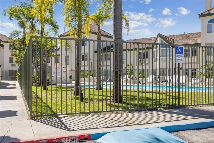 15000 Downey Avenue 355, Paramount, California 90723