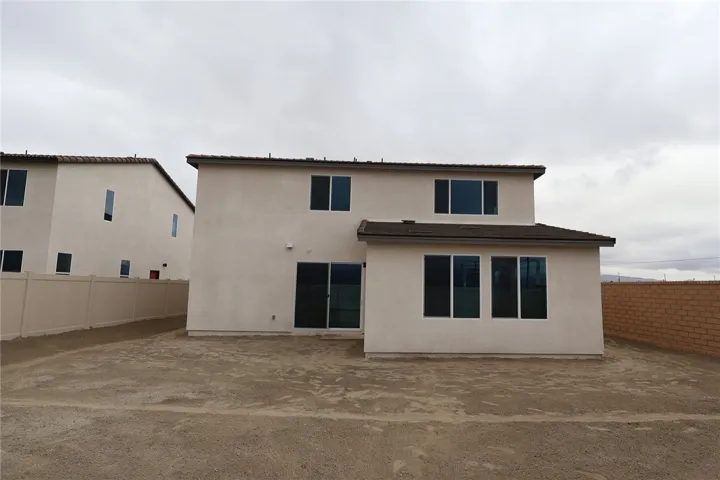 868 Railway Lane, Redlands, California 92374