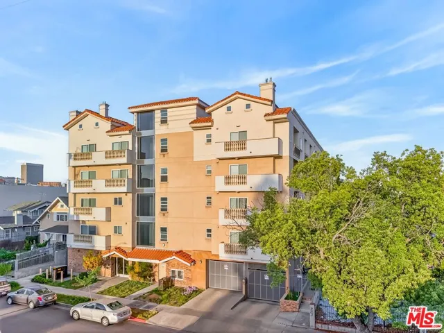 1026 S Oxford Avenue 302, Los Angeles, California 90006