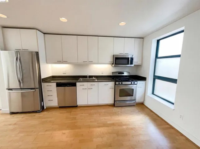 161 Gilbert St 16, San Francisco, California 94103