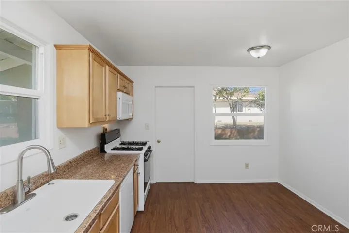 7471 Dunkirk, Highland, California 92346