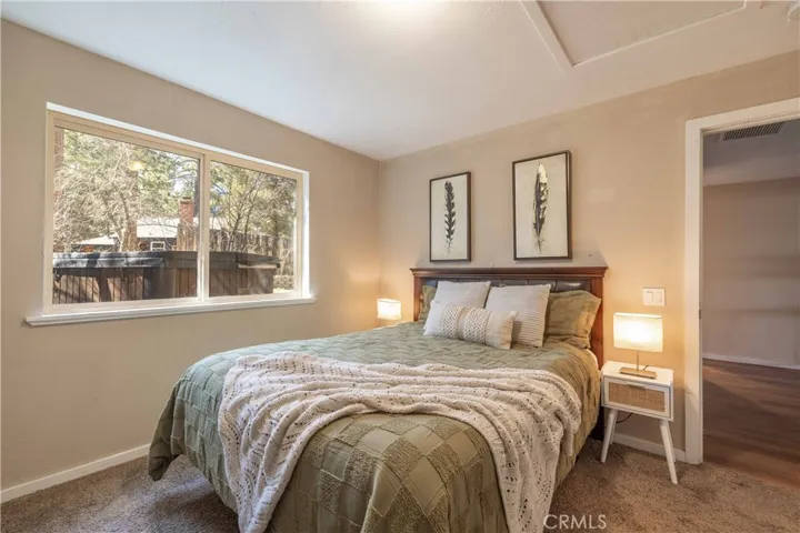 40177 Lakeview, Big Bear Lake, California 92315