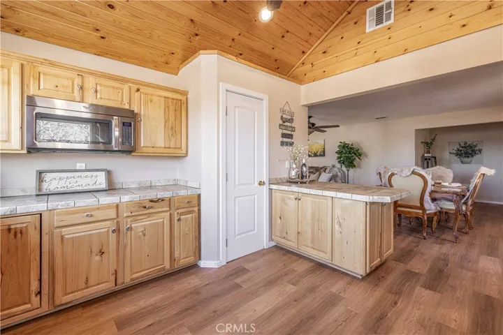 40177 Lakeview, Big Bear Lake, California 92315