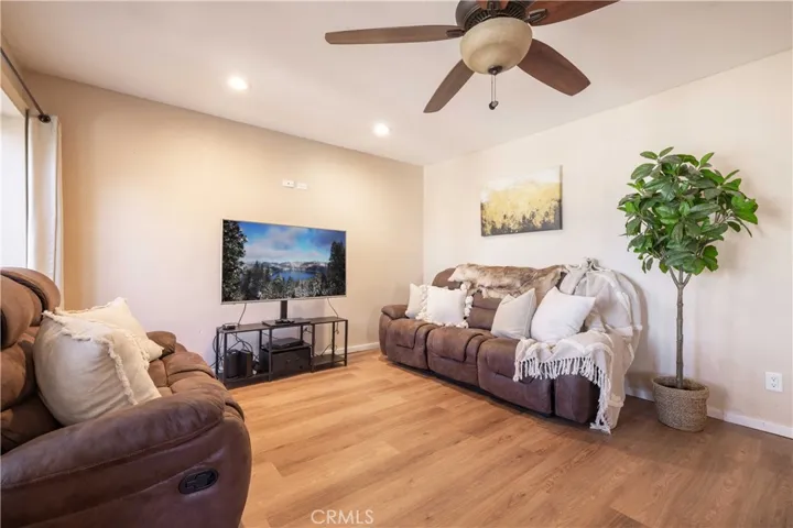 40177 Lakeview, Big Bear Lake, California 92315