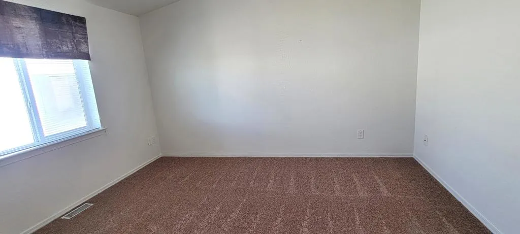 DEN/OFFICE/BEDROOM