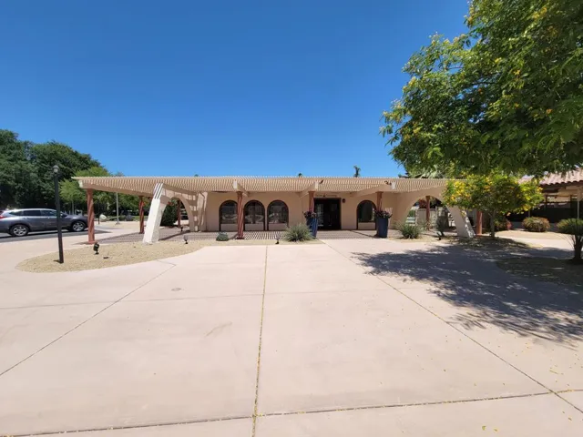 CLUBHOUSE