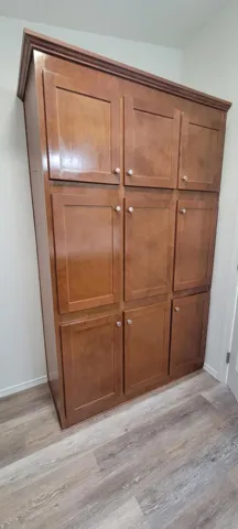 PRIMARY LINEN CABINET