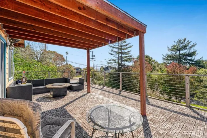 501 Pine Street, Aptos, California 95003