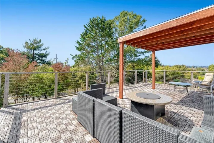 501 Pine Street, Aptos, California 95003