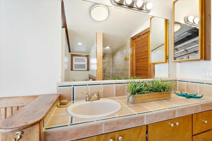 501 Pine Street, Aptos, California 95003