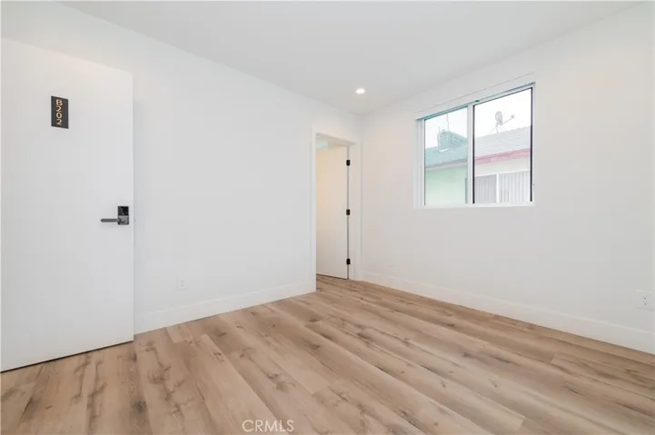 1596 W 36th, Los Angeles, California 90018