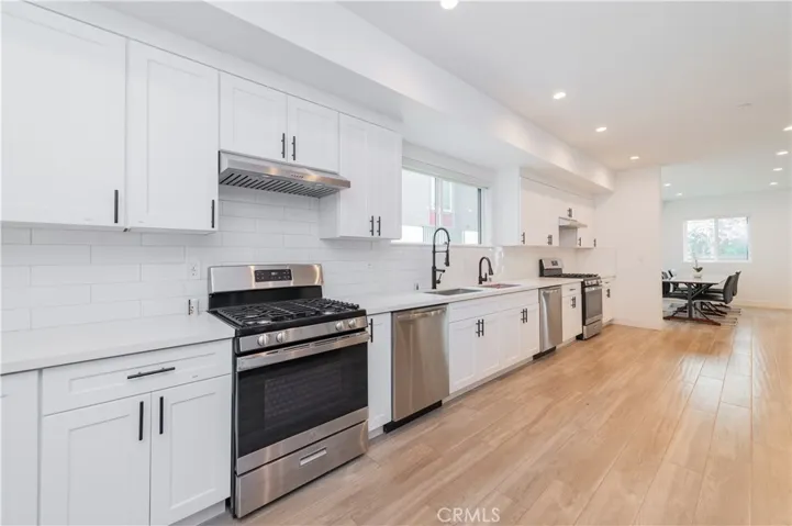 1596 W 36th, Los Angeles, California 90018