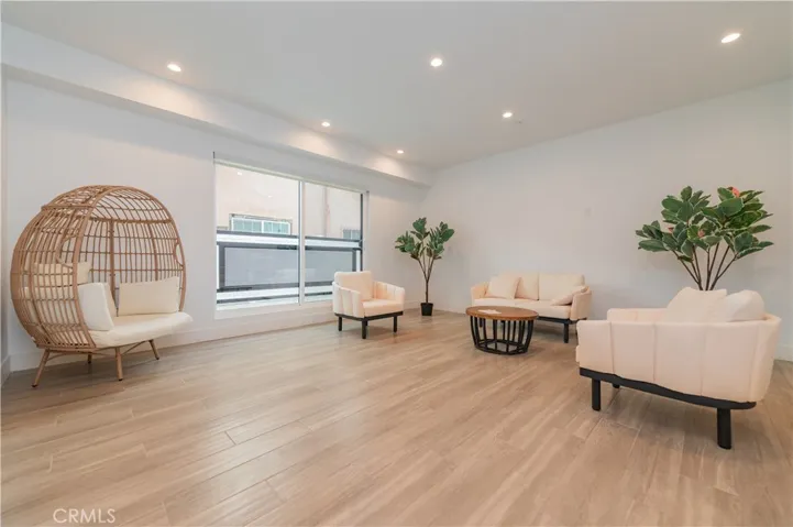 1596 W 36th, Los Angeles, California 90018