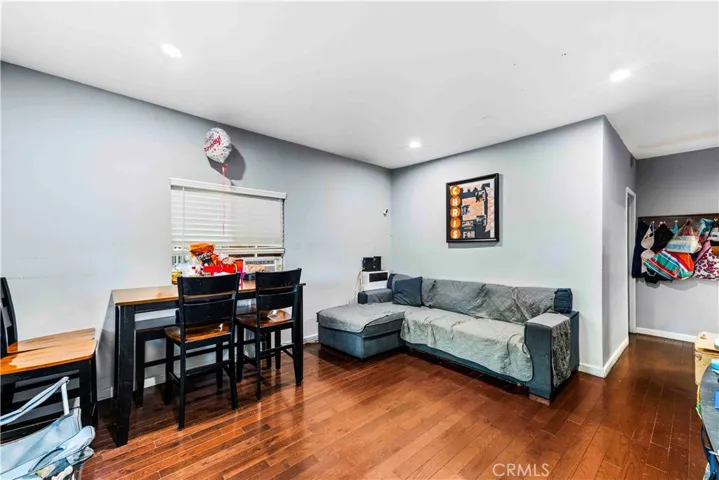 736 W 41st Place, Los Angeles, California 90037