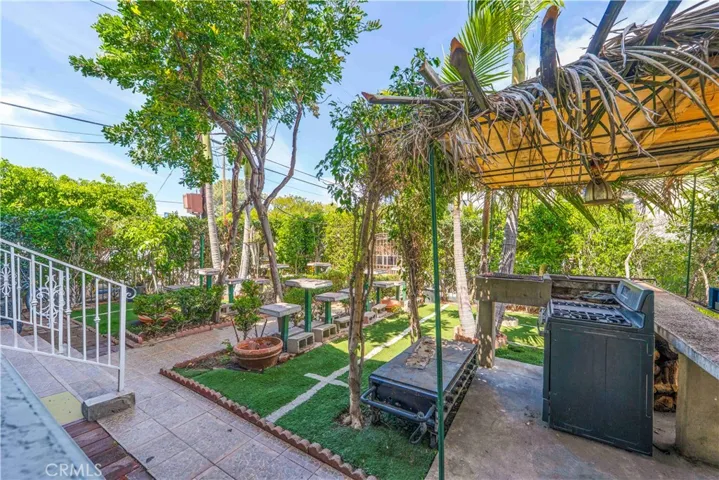 736 W 41st Place, Los Angeles, California 90037