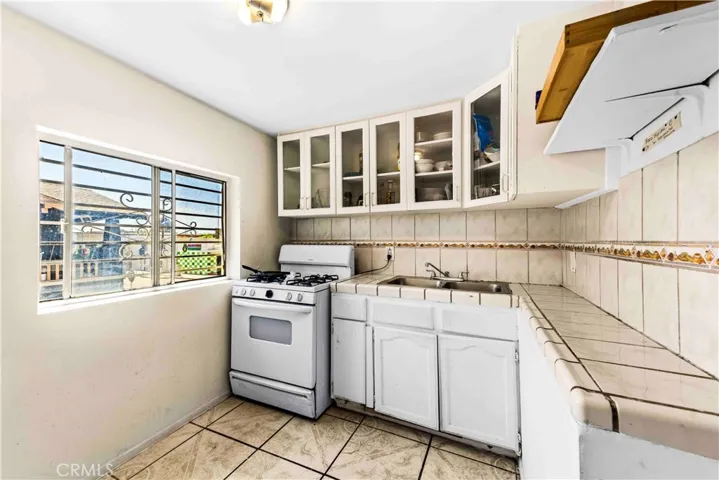 736 W 41st Place, Los Angeles, California 90037