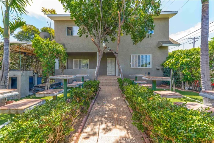 736 W 41st Place, Los Angeles, California 90037