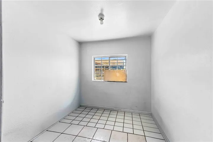 736 W 41st Place, Los Angeles, California 90037