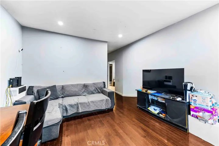 736 W 41st Place, Los Angeles, California 90037