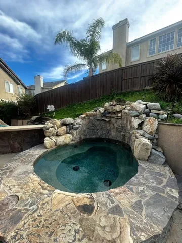 Private Waterfall Jacuzzi Feature