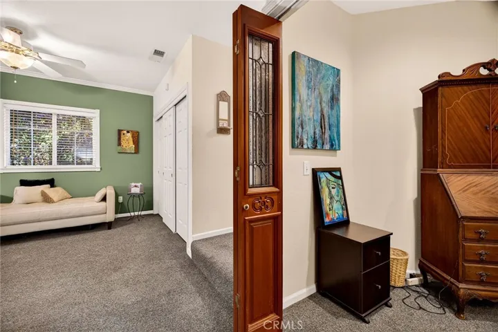 primary sitting /dressing room