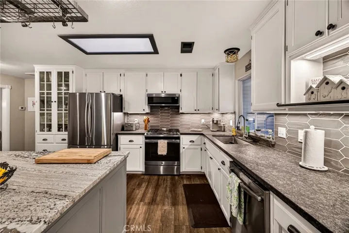 Custom and newly remodeled kitchen