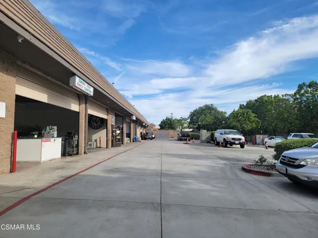 Center Entrance