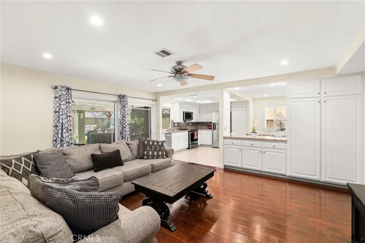 4922 El Rancho Verde, La Palma, California 90623