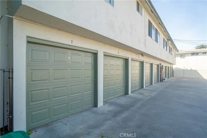 Unit is assigned Garage #1