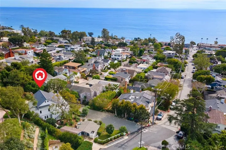 Located just a few blocks up from Woods Cove beach!