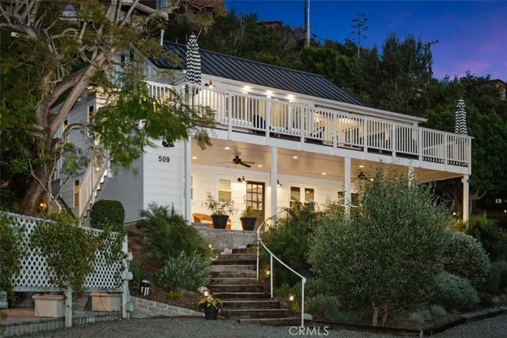 509 Diamond, exudes charm as a renovated 1930's beach cottage.