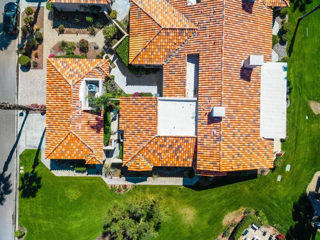 Arial House
