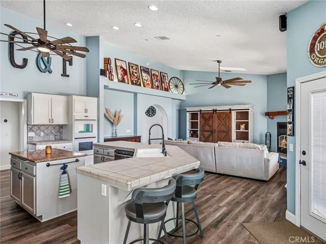 Breakfast Counter