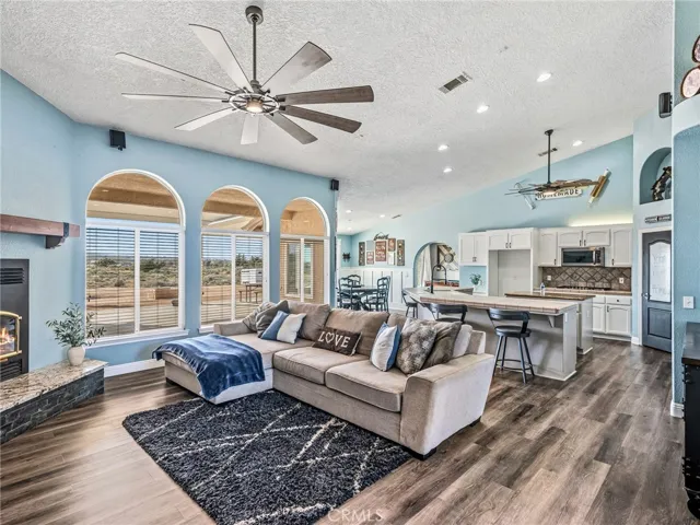Living/family room