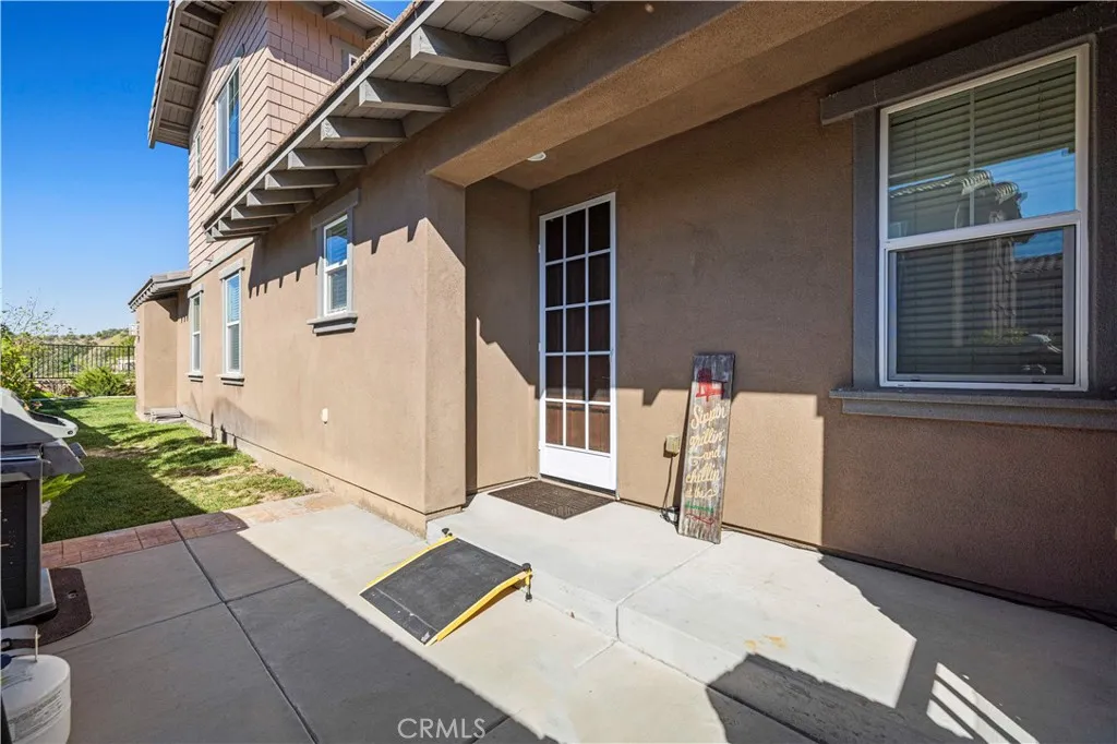 Next-Gen Casita entry