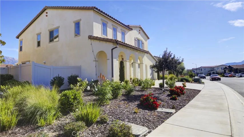 5917 Verde Way, Banning, California 92220