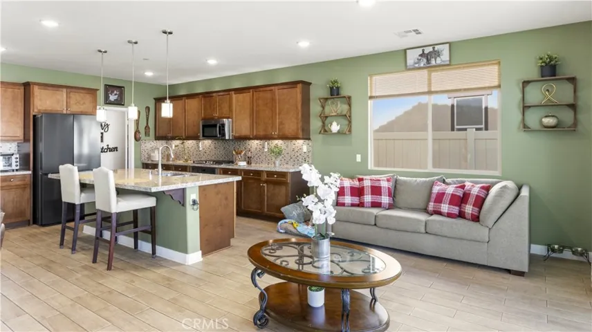 5917 Verde Way, Banning, California 92220