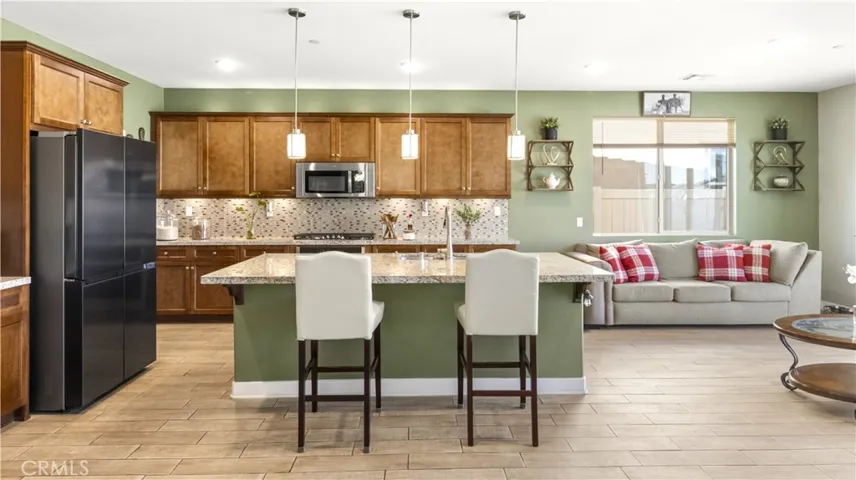 5917 Verde Way, Banning, California 92220