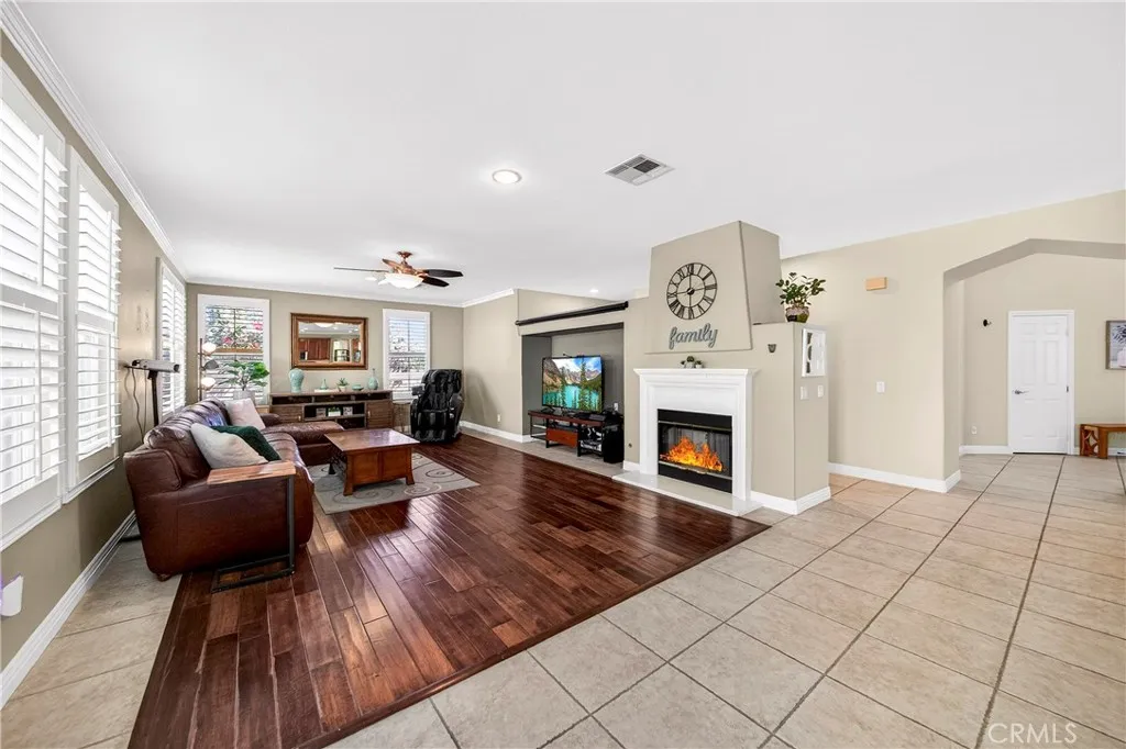 Spacious family room